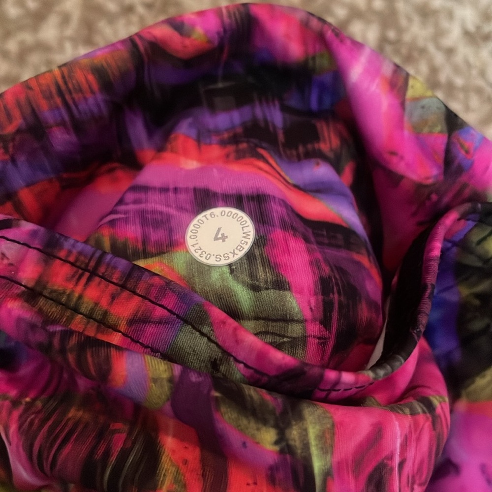 Lululemon Bright Leggings - Picture 7 of 7